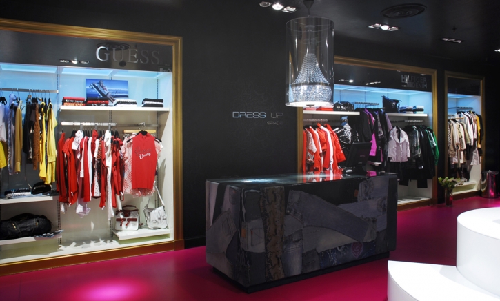 Dress up space FORUM Coimbra - LUIS FLORIO | arquitecto
